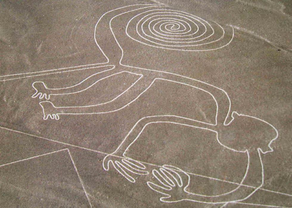 Las líneas de Nazca son numerosas figuras que se extienden por la arena