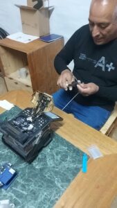 fibra optica- alumnos trabajando